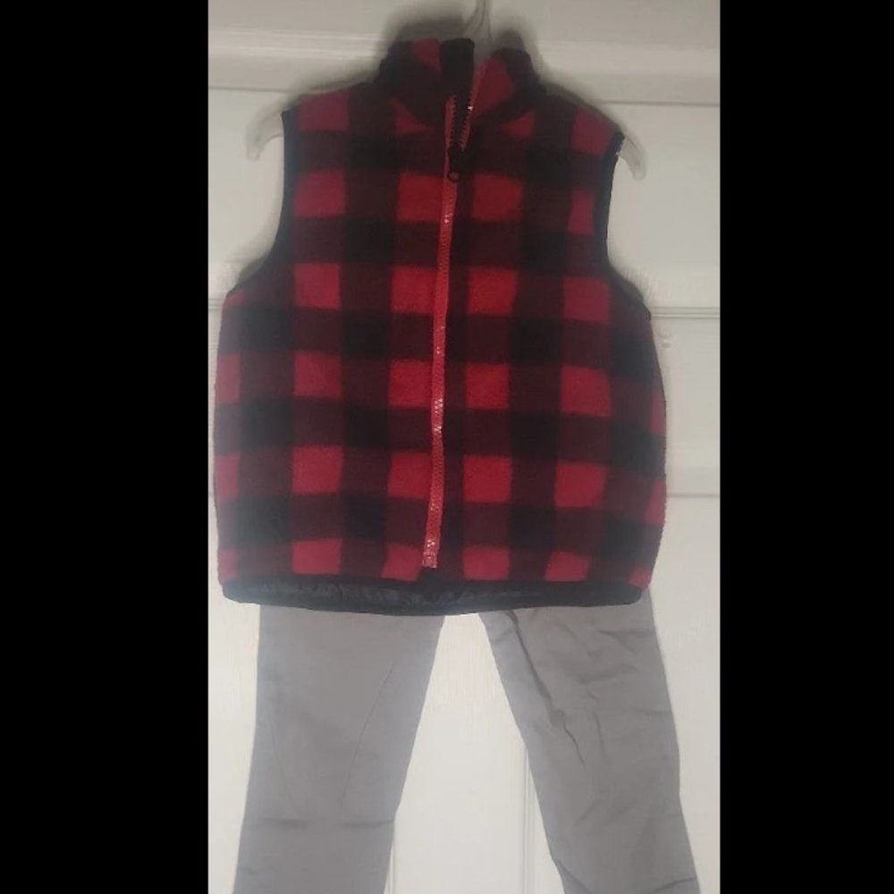 NEW Boys lined Fleece Vest and Pants Size 4T